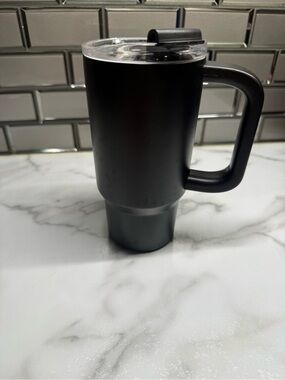 Insulated Travel Mug with Handle - Black